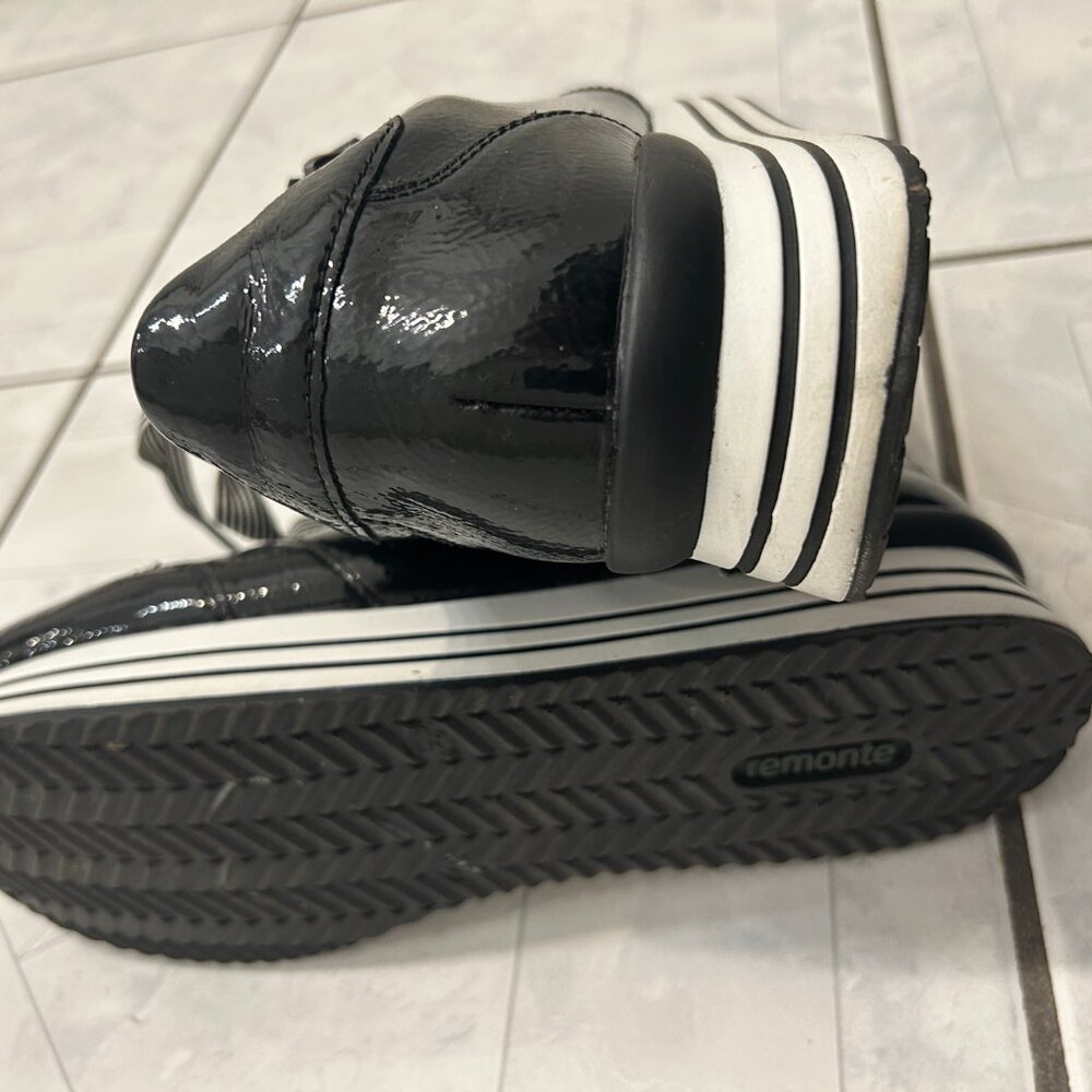 Used Remonte Sneakers US9 - Picture 4 of 7